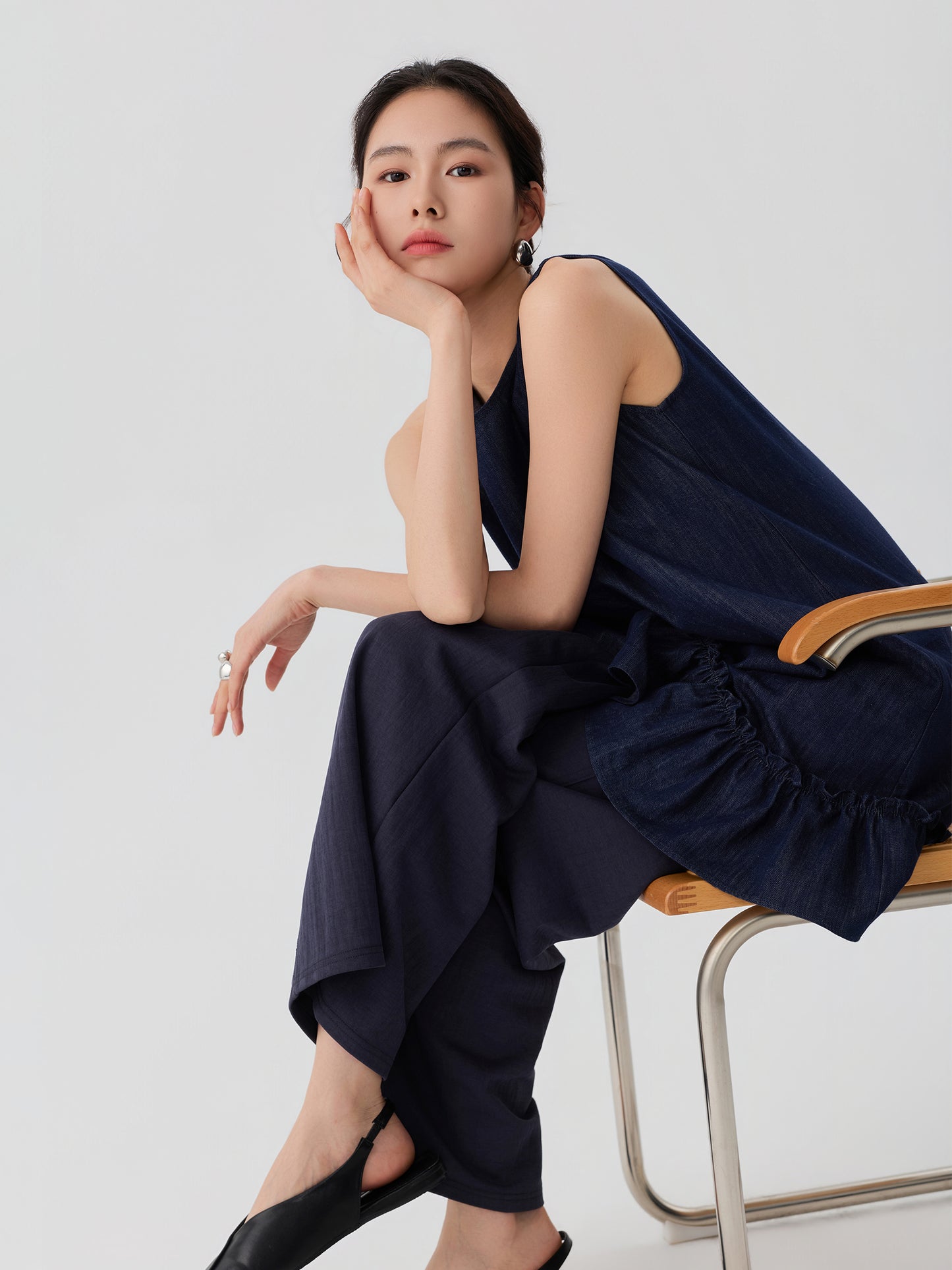 Fluid Straight-Leg Pants Trousers